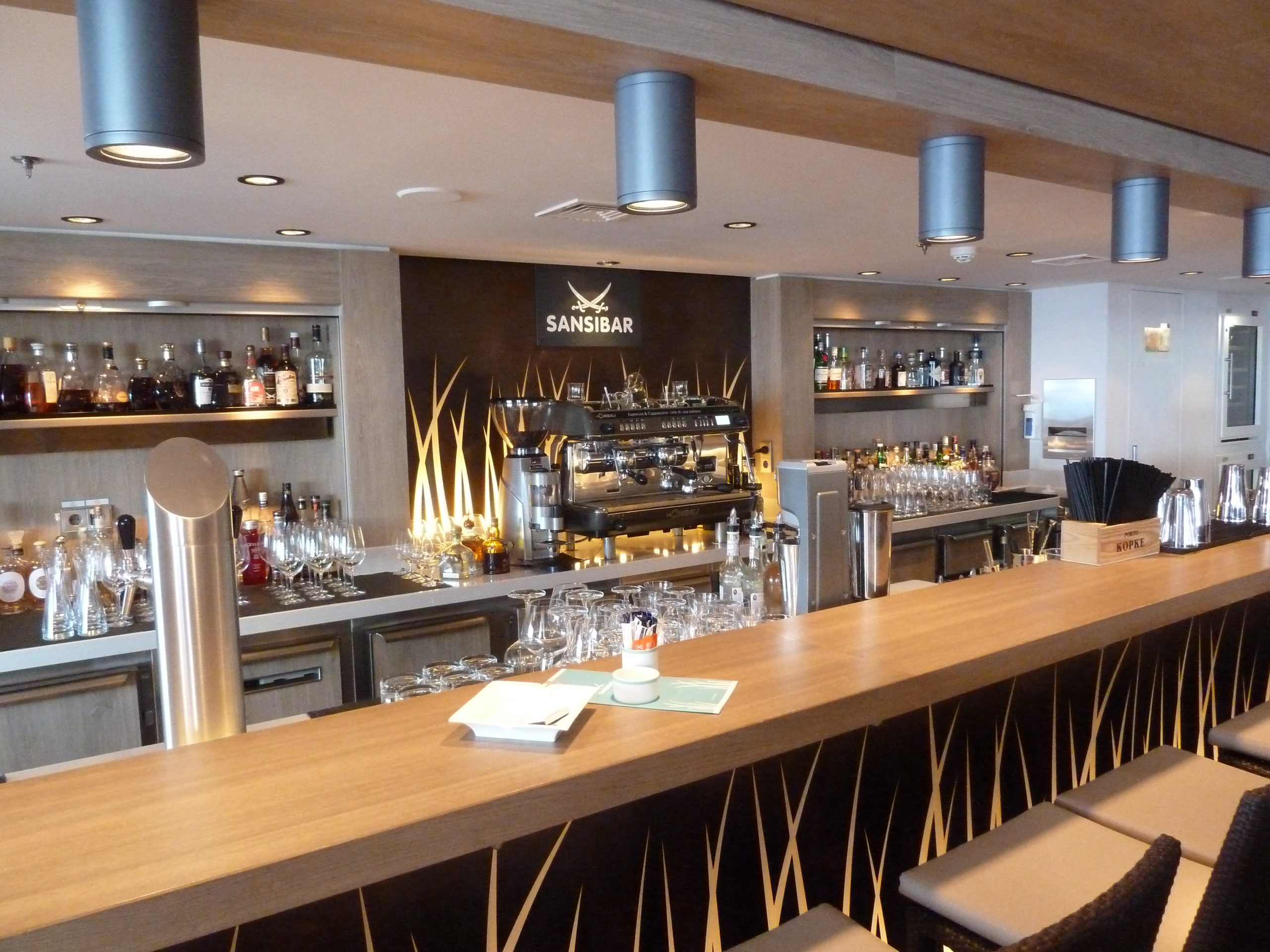 what-does-open-bar-mean-on-cruise-ship-luxurytraveldiva