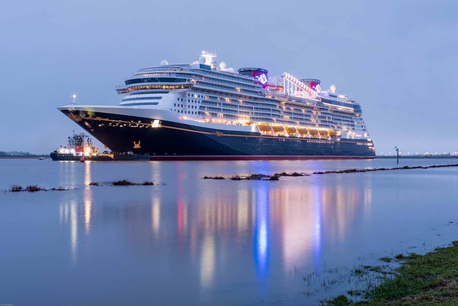 How Big Is the Disney Wish Cruise Ship? - LuxuryTravelDiva