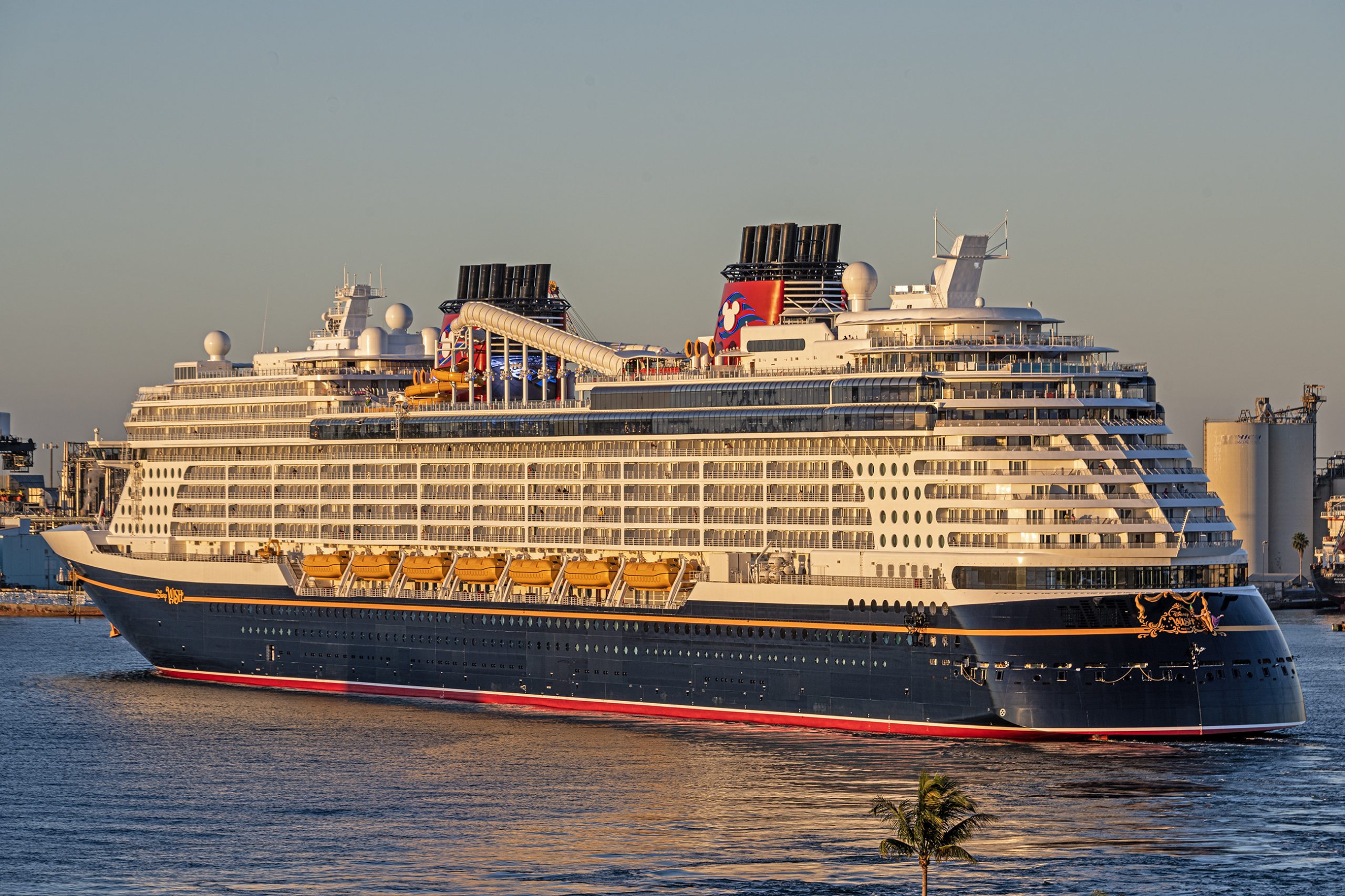 Can You Tour the Disney Wish Cruise Ship? LuxuryTravelDiva