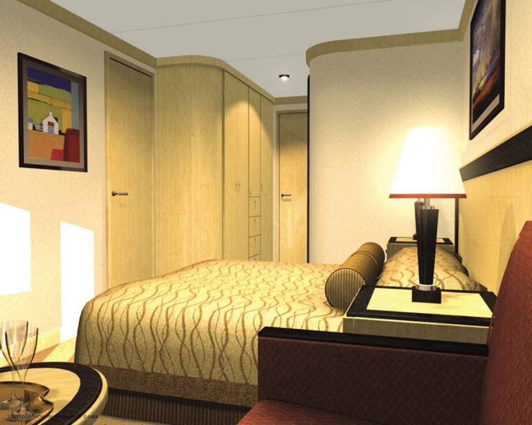 what-is-the-difference-in-a-deluxe-stateroom-and-a-standard-stateroom
